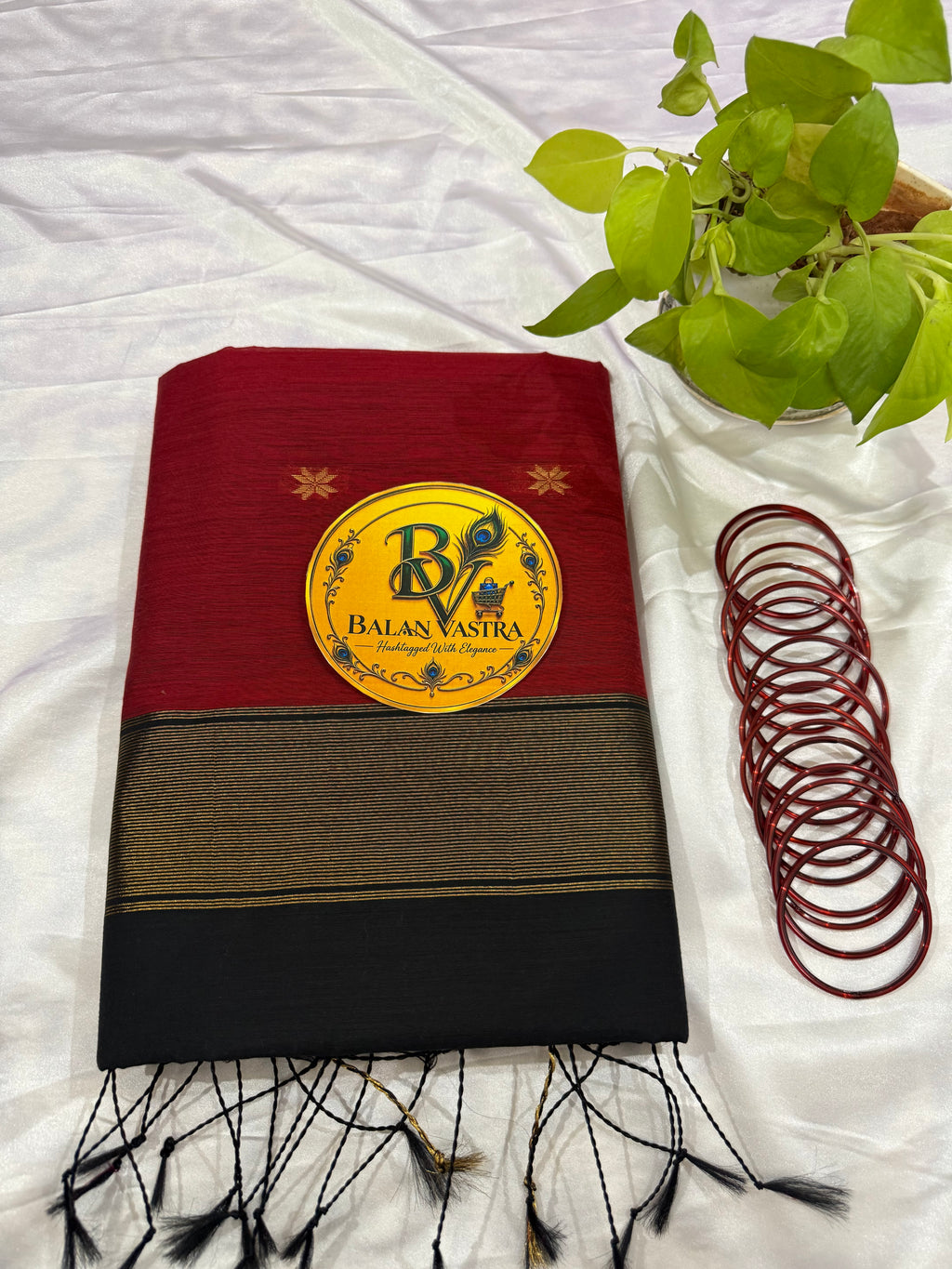 Red Saree with Gold Zari Border and Black Pallu Maheshwari Cotton Silk Saree for Women | Maheswari Pure Cotton Saree | Traditional Saree | Office Wear Saree | Daily Wear Saree | Festive Saree | Lightweight Saree