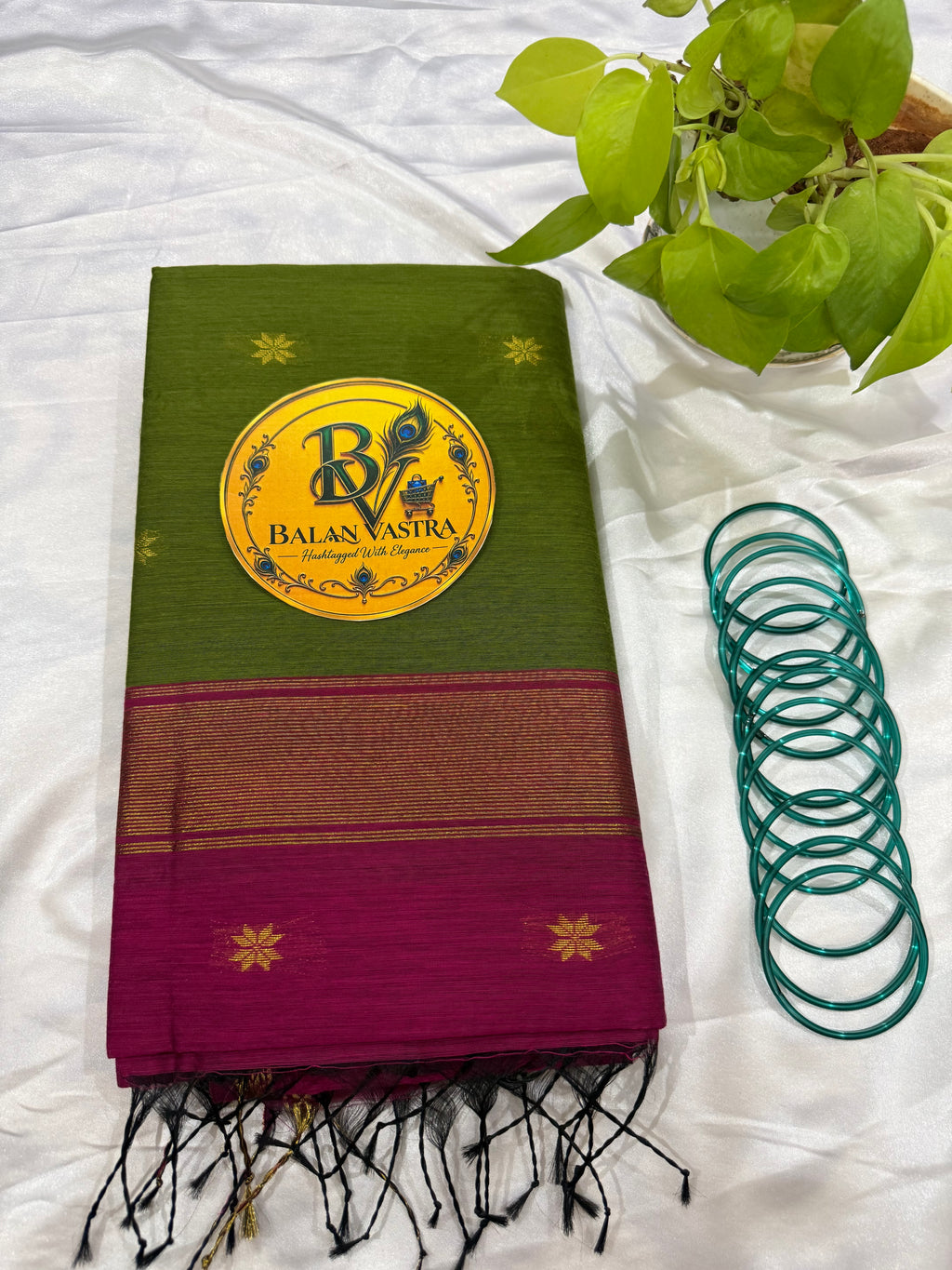 Green Saree with Gold Zari Border and Pink Pallu Maheshwari Cotton Silk Saree for Women | Maheswari Pure Cotton Saree | Traditional Saree | Office Wear Saree | Daily Wear Saree | Festive Saree | Lightweight Saree